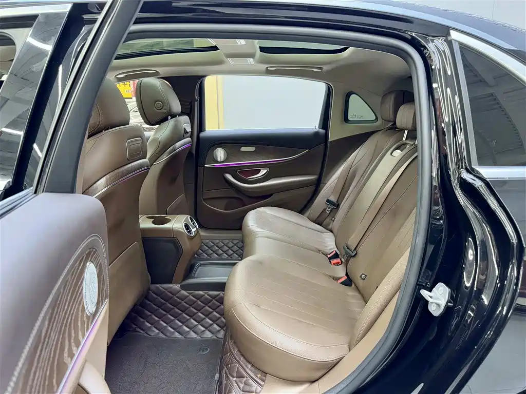 Mercedes-Benz E-Class E 2019 E 300 L Fashion