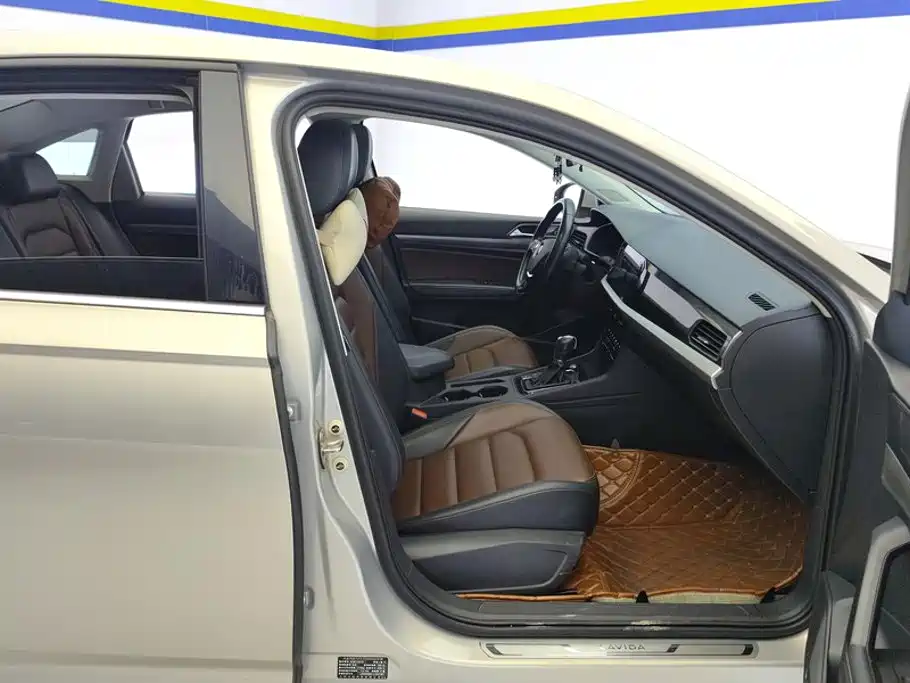 Volkswagen Lavida — миниатюра 8