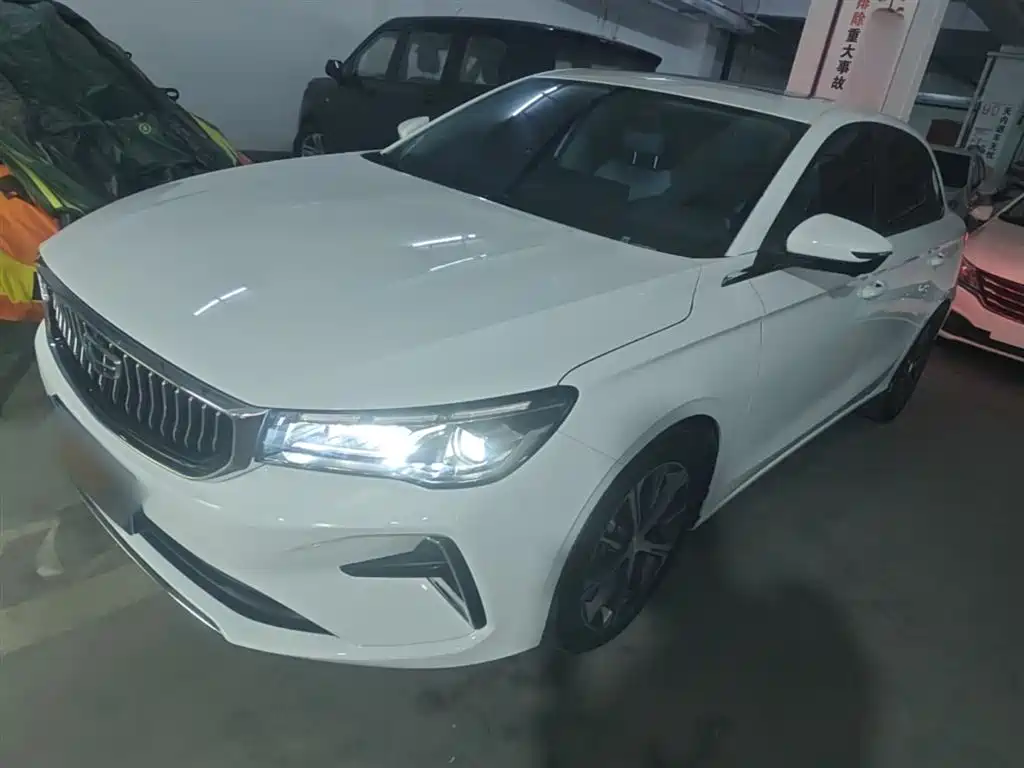 Geely Emgrand 2024