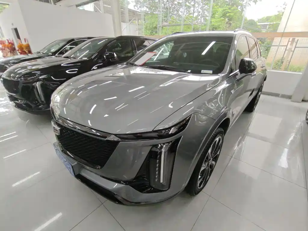Cadillac XT5 2025 2.0T