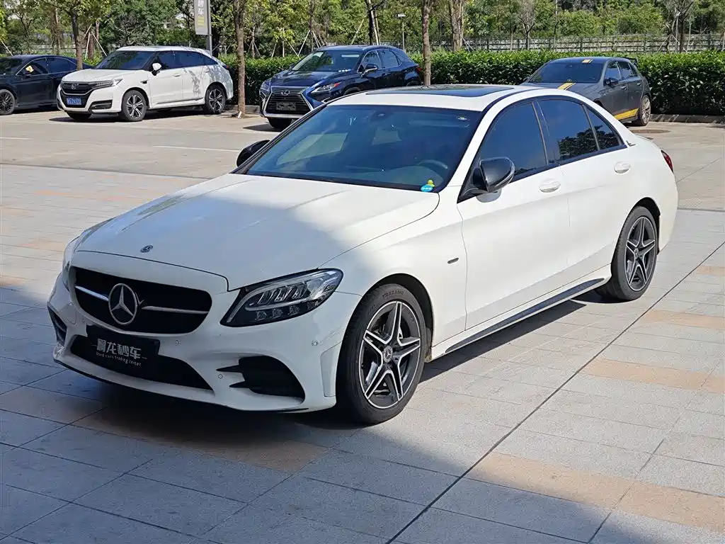 Mercedes-Benz C-Class 2021