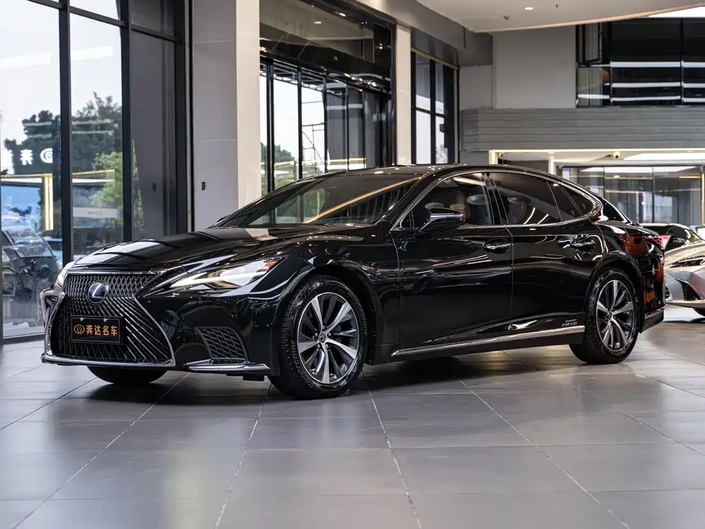 Lexus LS 2023