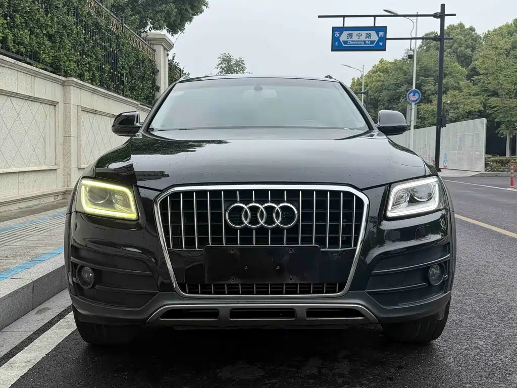Audi Q5 2017 Plus 40 TFSI Comfort