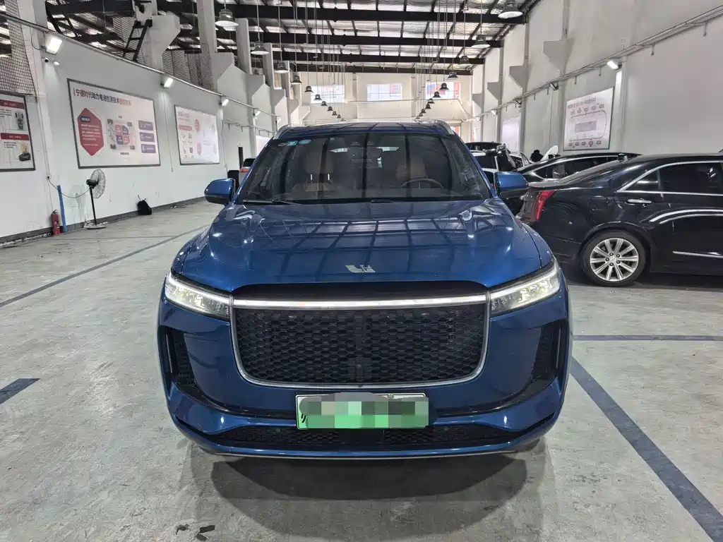Li Auto ONE 2020 6 мест
