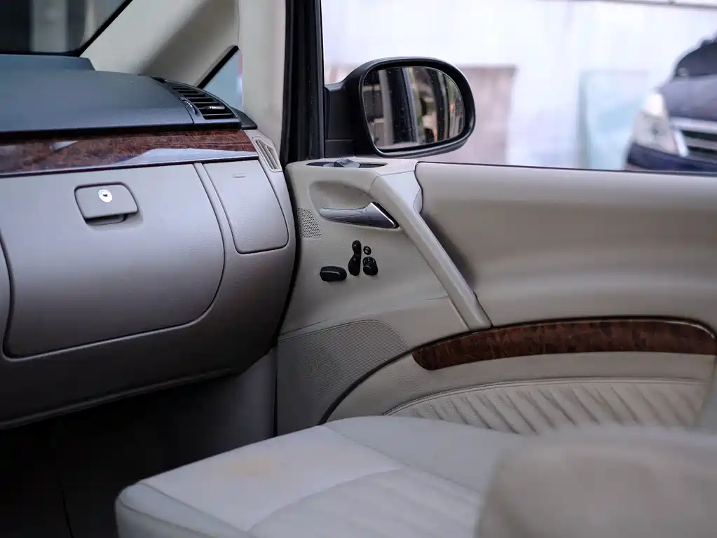 Mercedes-Benz Viano — миниатюра 60