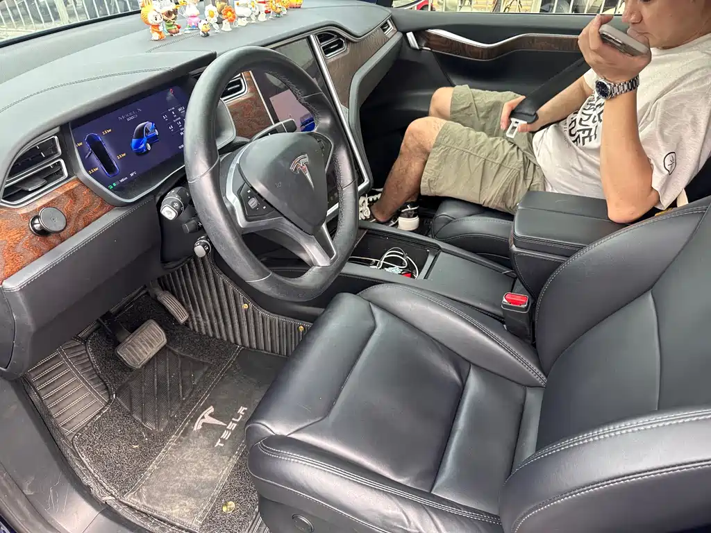 Tesla Model X — фотографии объявления, Фото 7