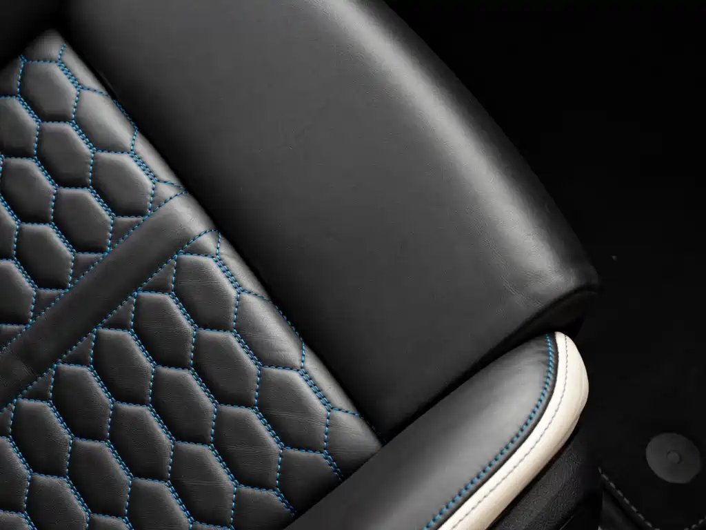 Audi RS 4 — миниатюра 4