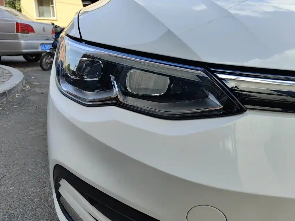 Volkswagen Golf — миниатюра 7
