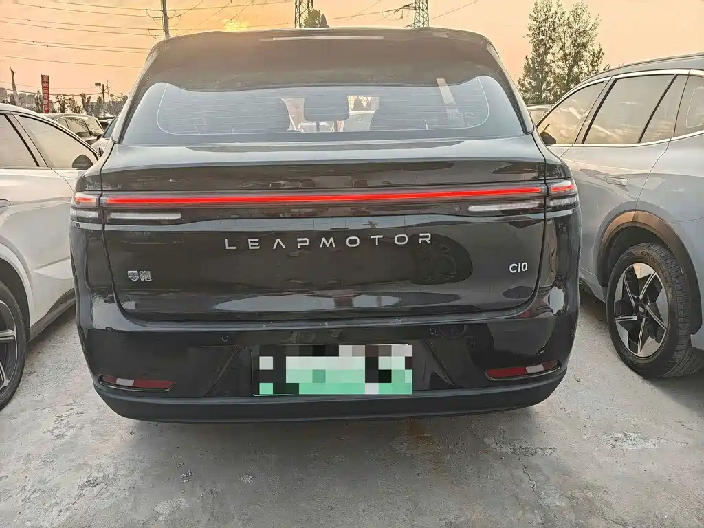 Leapmotor Leapmotor C10 — миниатюра 8