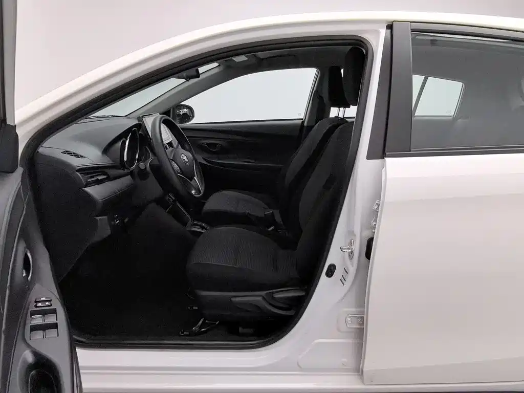 Toyota Vios FS — миниатюра 10