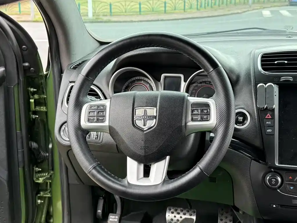 Dodge Journey — миниатюра 12