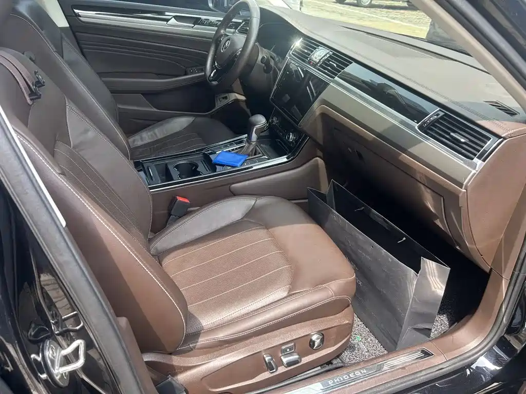 Volkswagen Phideon — миниатюра 7