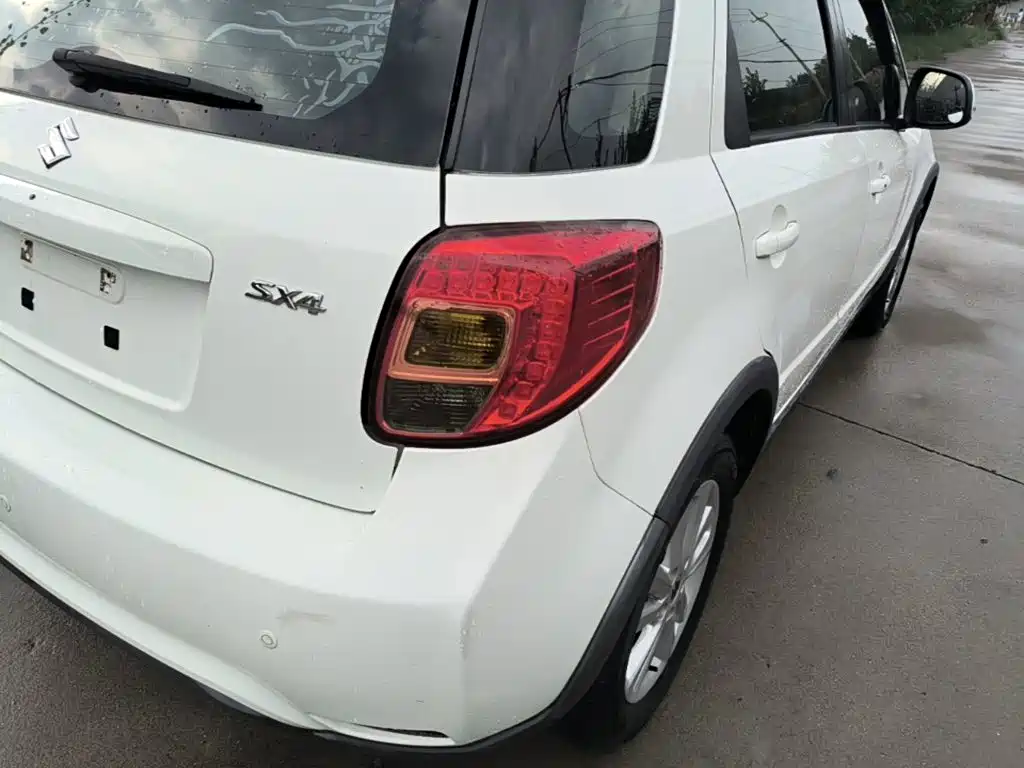 Suzuki SX4 — миниатюра 8