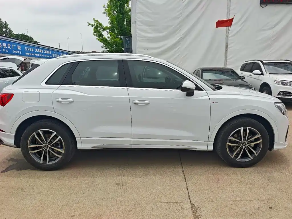 Audi Q3 — миниатюра 8