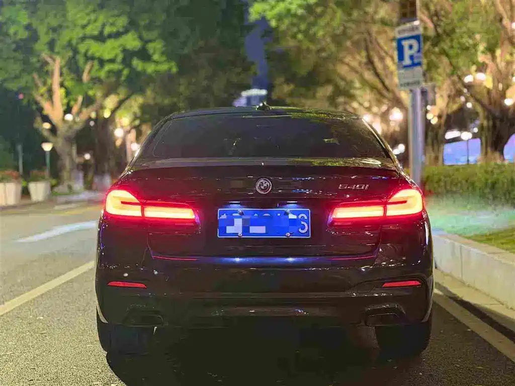 BMW 5 Series (Import) — миниатюра 6