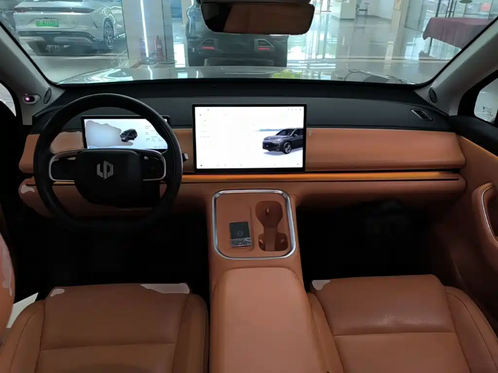 Leapmotor C16 2026 280 6 мест