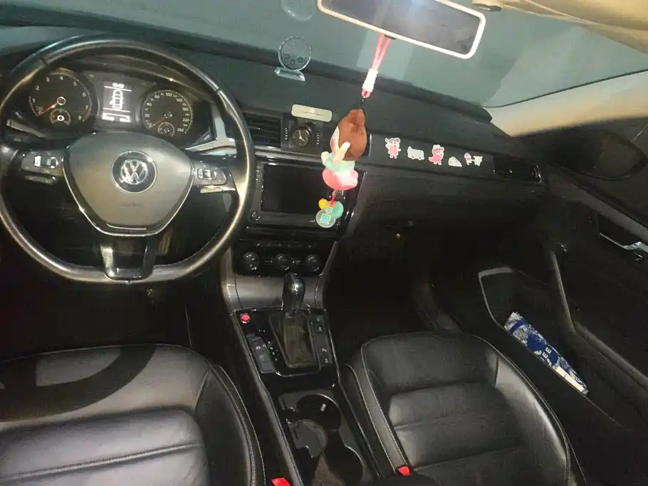 Volkswagen Passat — миниатюра 12