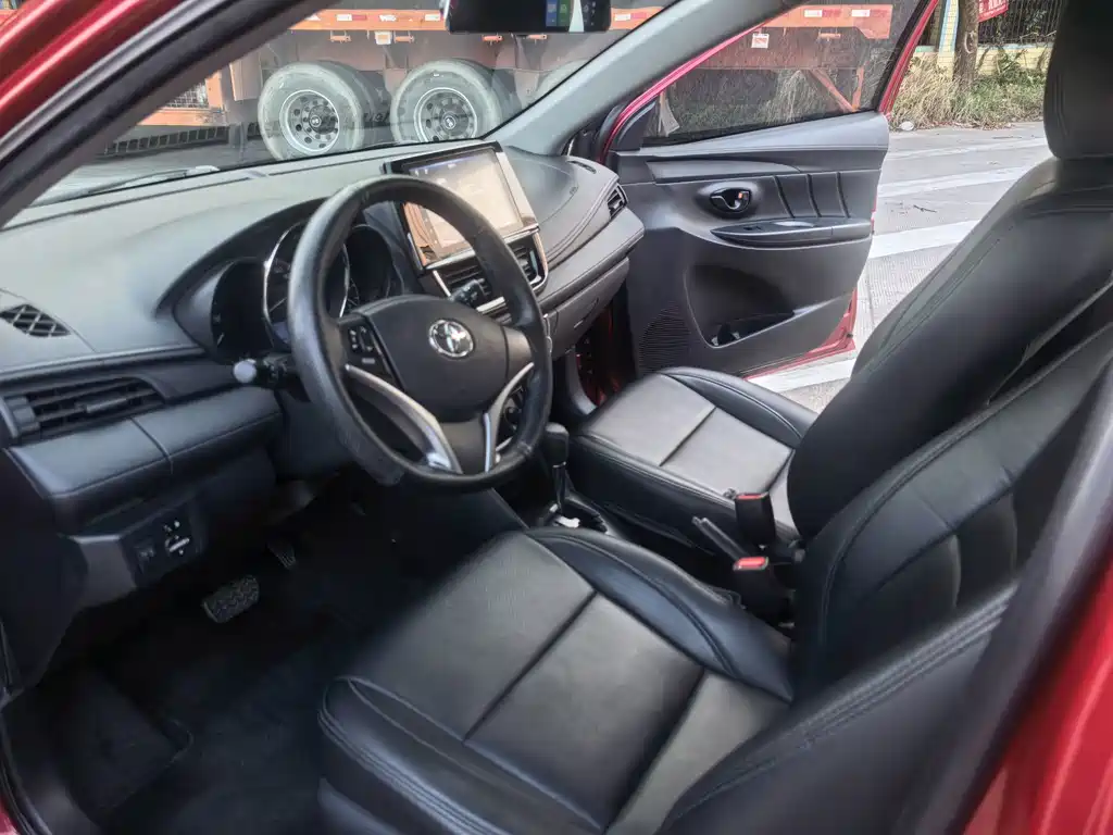 Toyota Vios FS — миниатюра 13