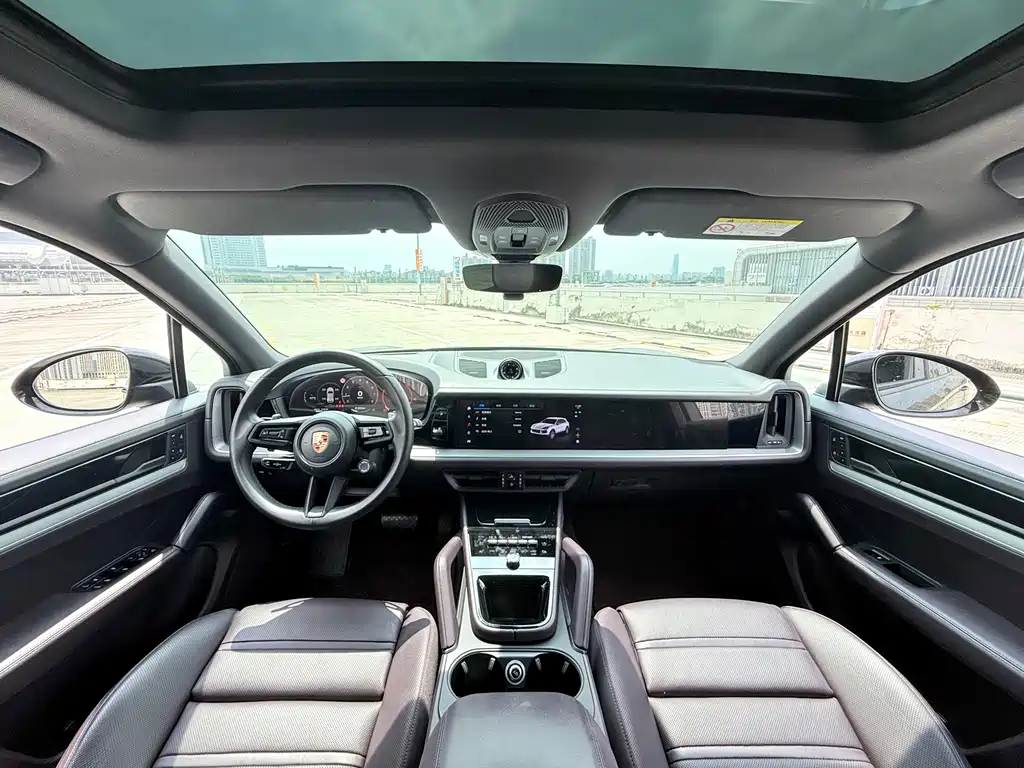 Porsche Cayenne — миниатюра 8
