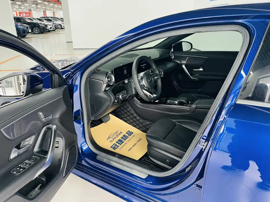 MERCEDES BENZ A CLASS