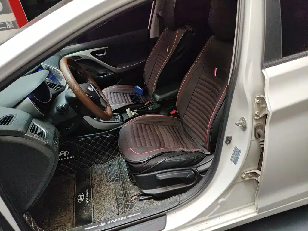Hyundai Elantra Langdong — миниатюра 11