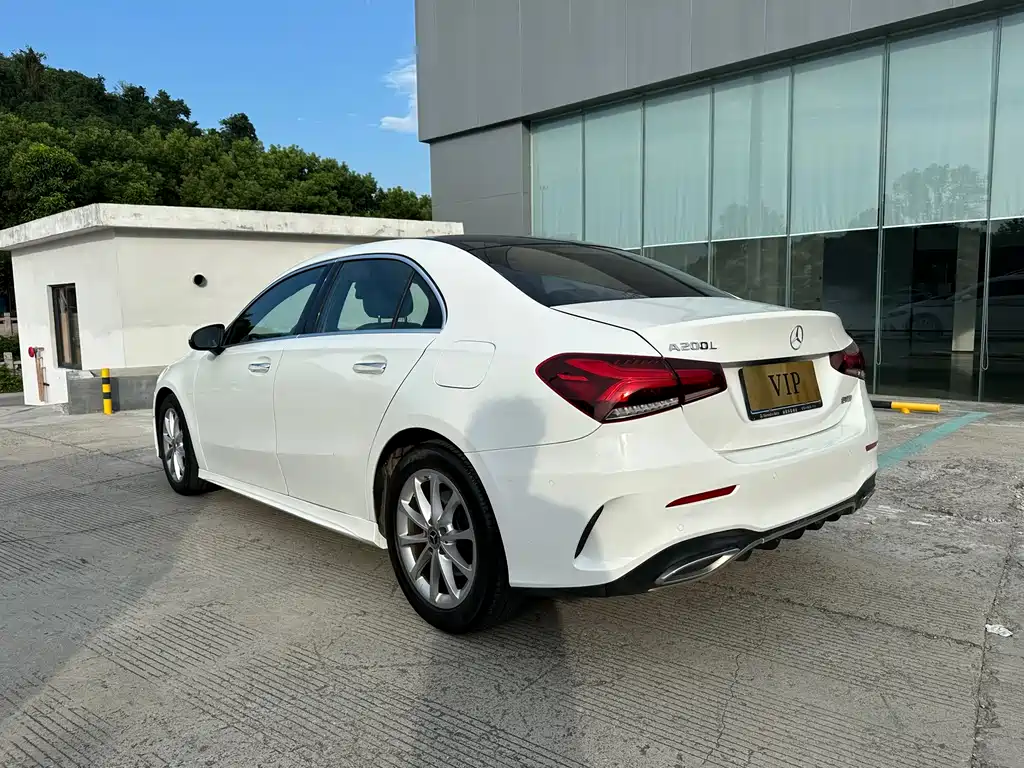 Mercedes-Benz A-Class — миниатюра 7