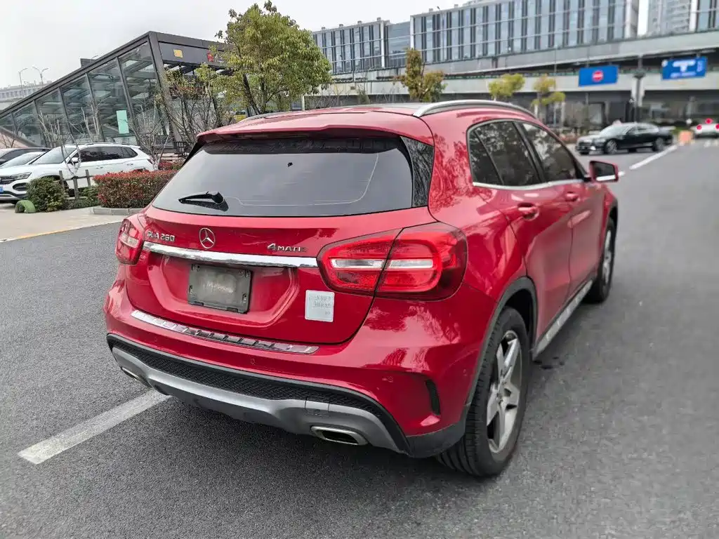Mercedes-Benz GLA (Import) — миниатюра 4