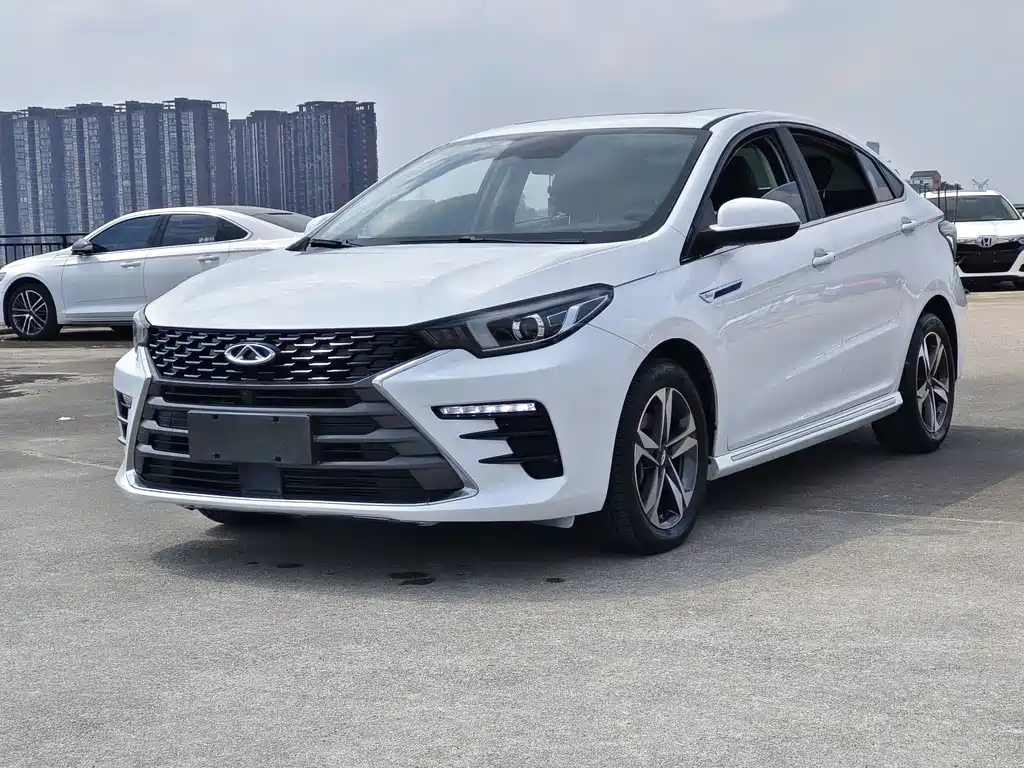 Chery Arrizo 5 PLUS — миниатюра 3