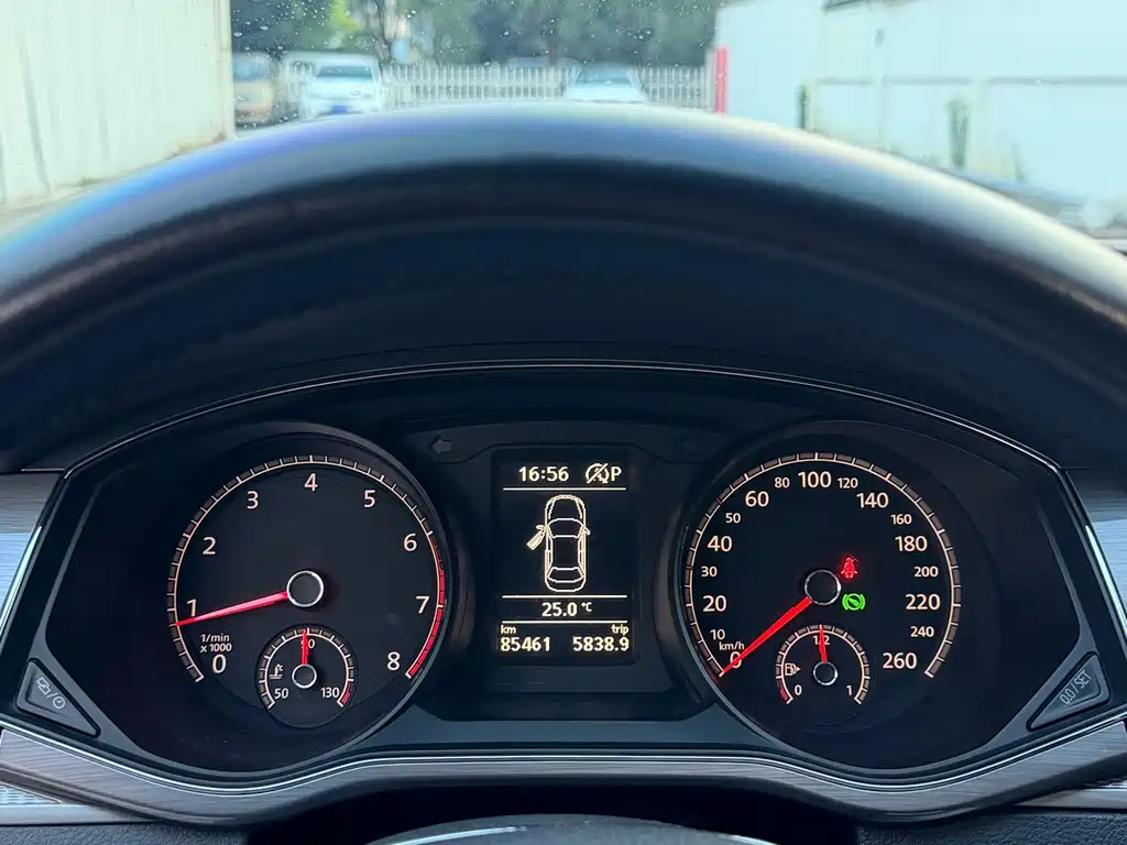 Volkswagen Passat — миниатюра 10