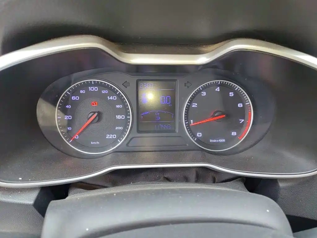 MG ZS — миниатюра 12