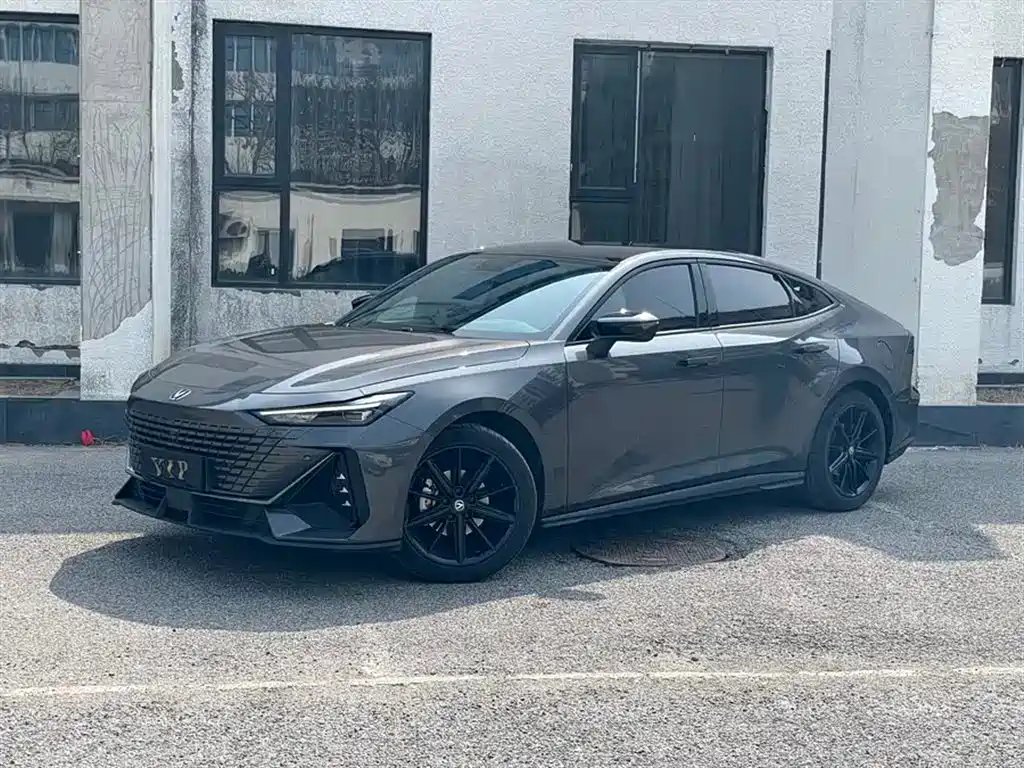Changan UNI-V 2022