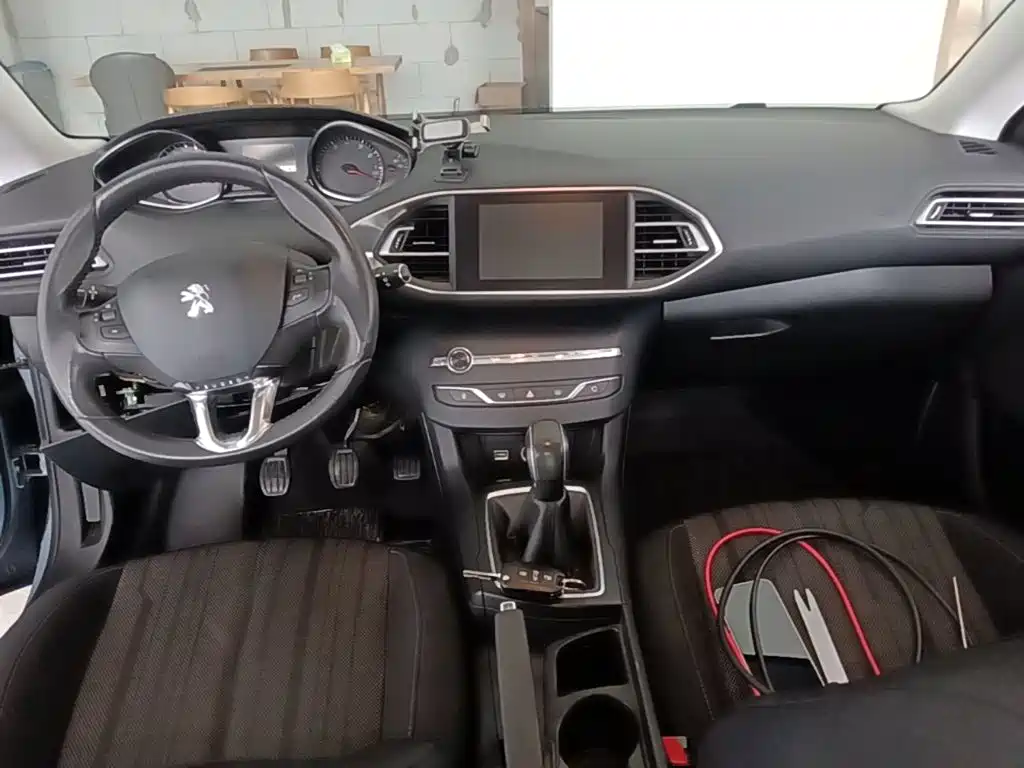 Peugeot 308S — миниатюра 10