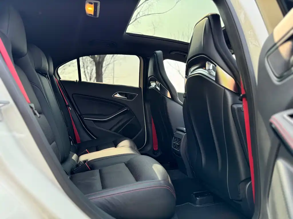 Mercedes-Benz A-Class AMG (Import) AMG A 45 4MATIC, фото 16