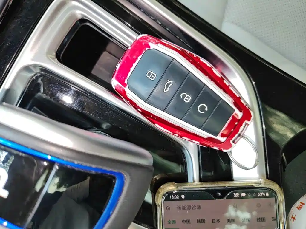 Geely Jia Ji New Energy — миниатюра 9