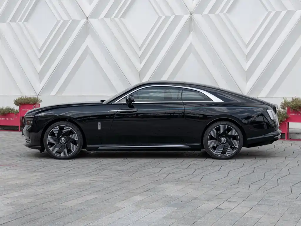 Rolls-Royce Phantom — миниатюра 7