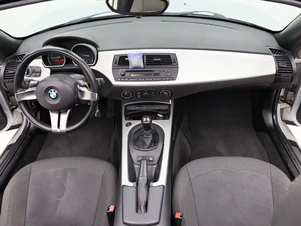 BMW Z4 — миниатюра 12
