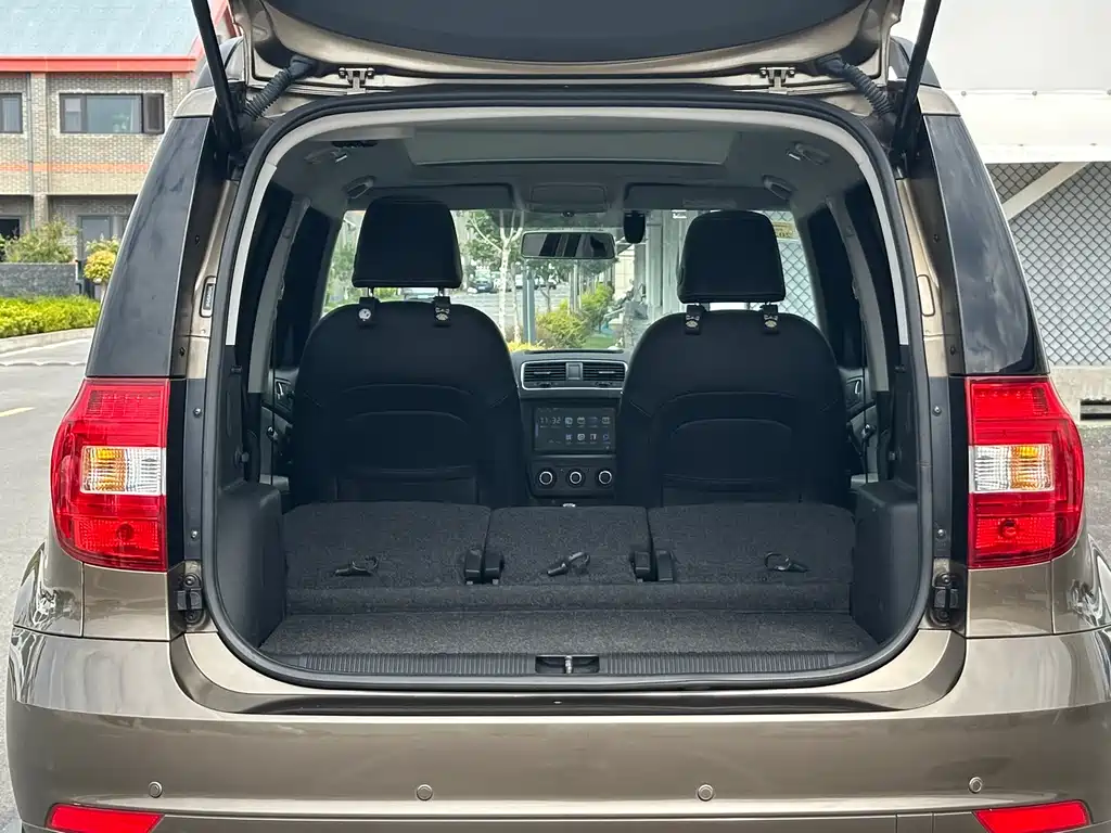 Skoda Yeti — миниатюра 10