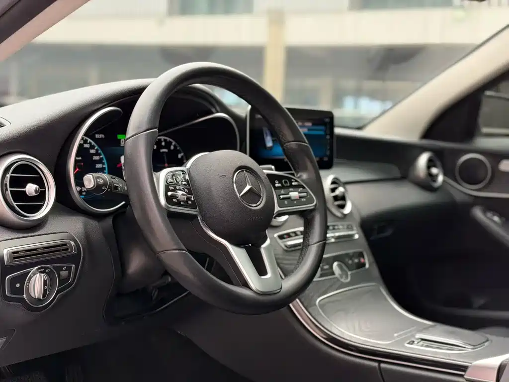Mercedes-Benz C-Class (Import) — миниатюра 5