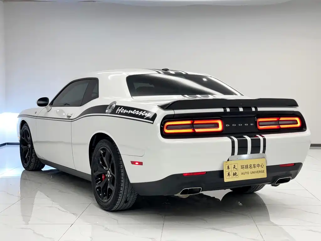 Dodge Challenger — миниатюра 21