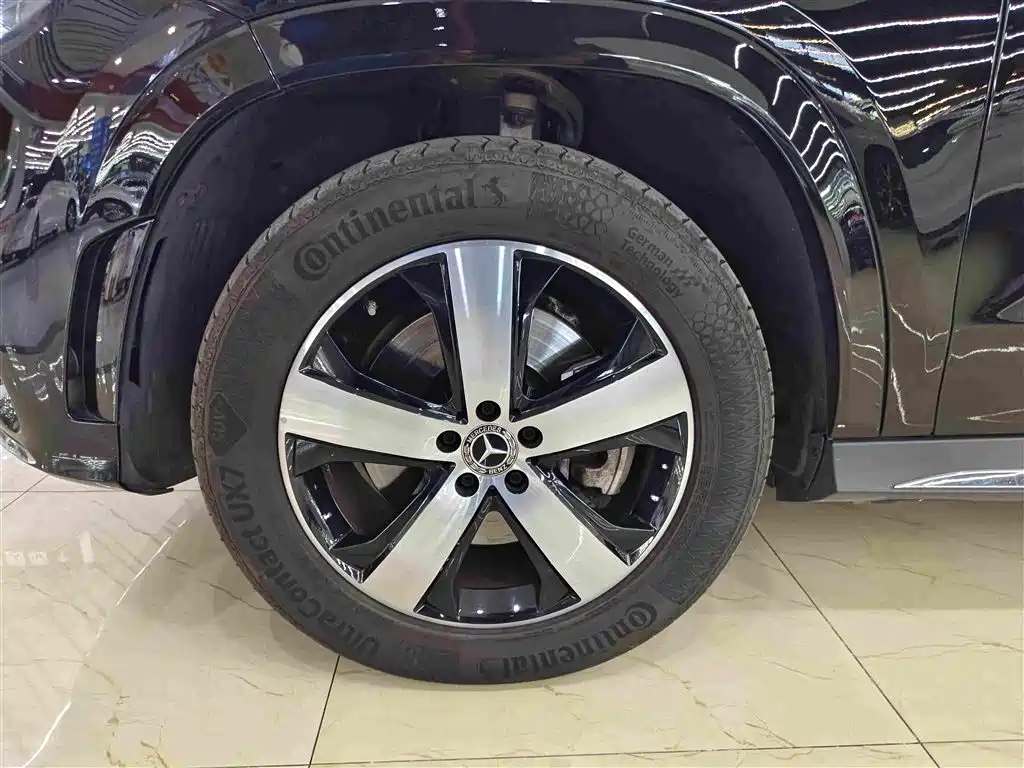 Mercedes-Benz GLS — миниатюра 14