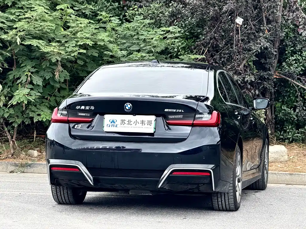 BMW i3 2024 eDrive 35 L
