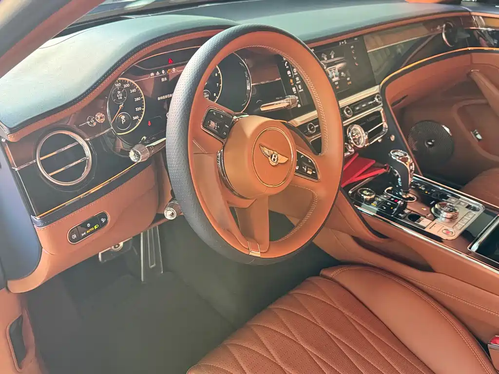 Bentley Flying Spur — миниатюра 4