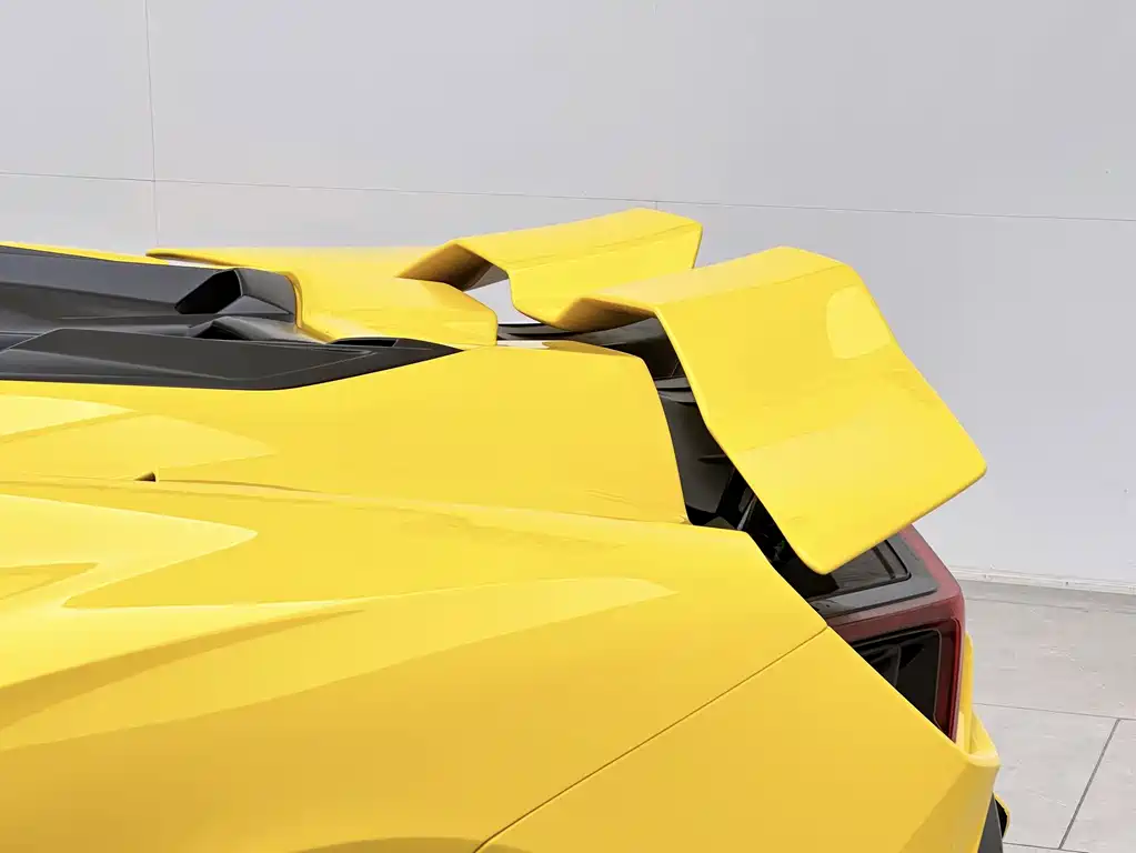 Lamborghini Revuelto — миниатюра 11