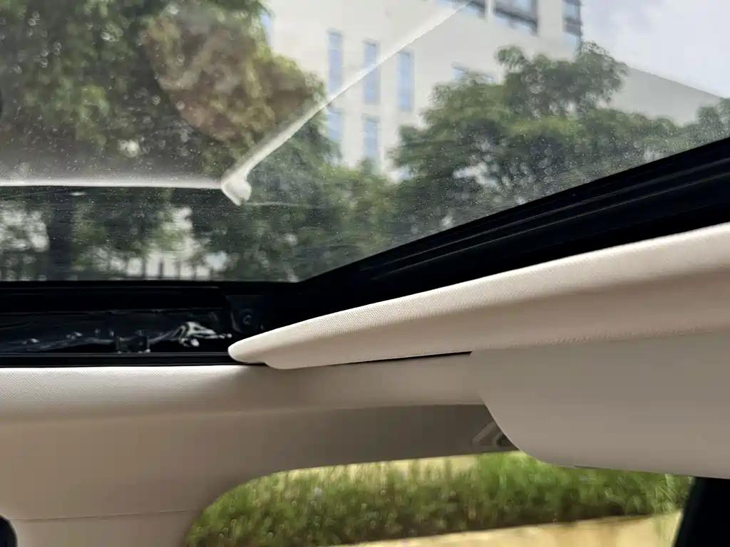 GAC Motor 传祺E8 PHEV — миниатюра 9