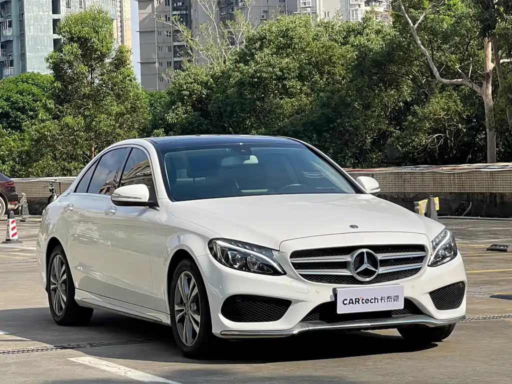 Mercedes-Benz C-Class — миниатюра 3