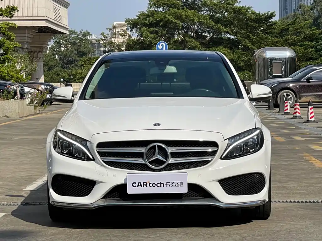 Mercedes-Benz C-Class — миниатюра 2