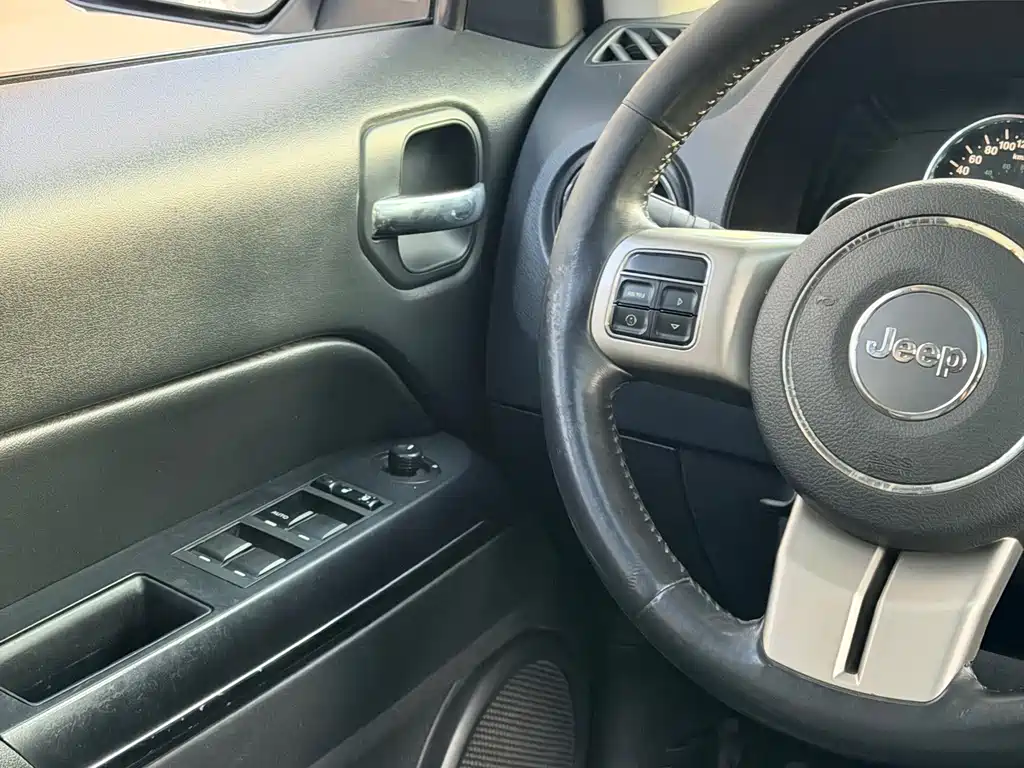 Jeep Patriot — миниатюра 14