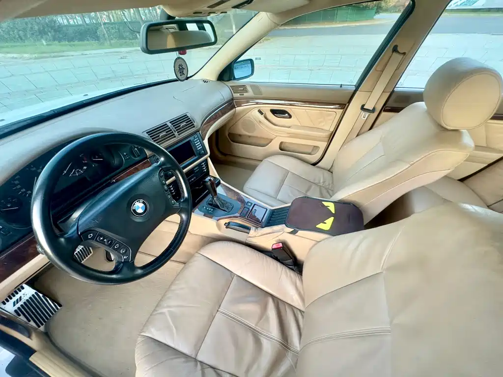 BMW 5 Series 5 2001 520i