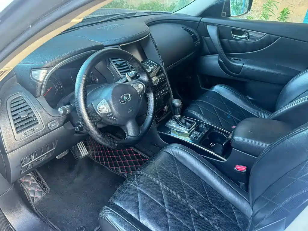 Infiniti FX — миниатюра 6