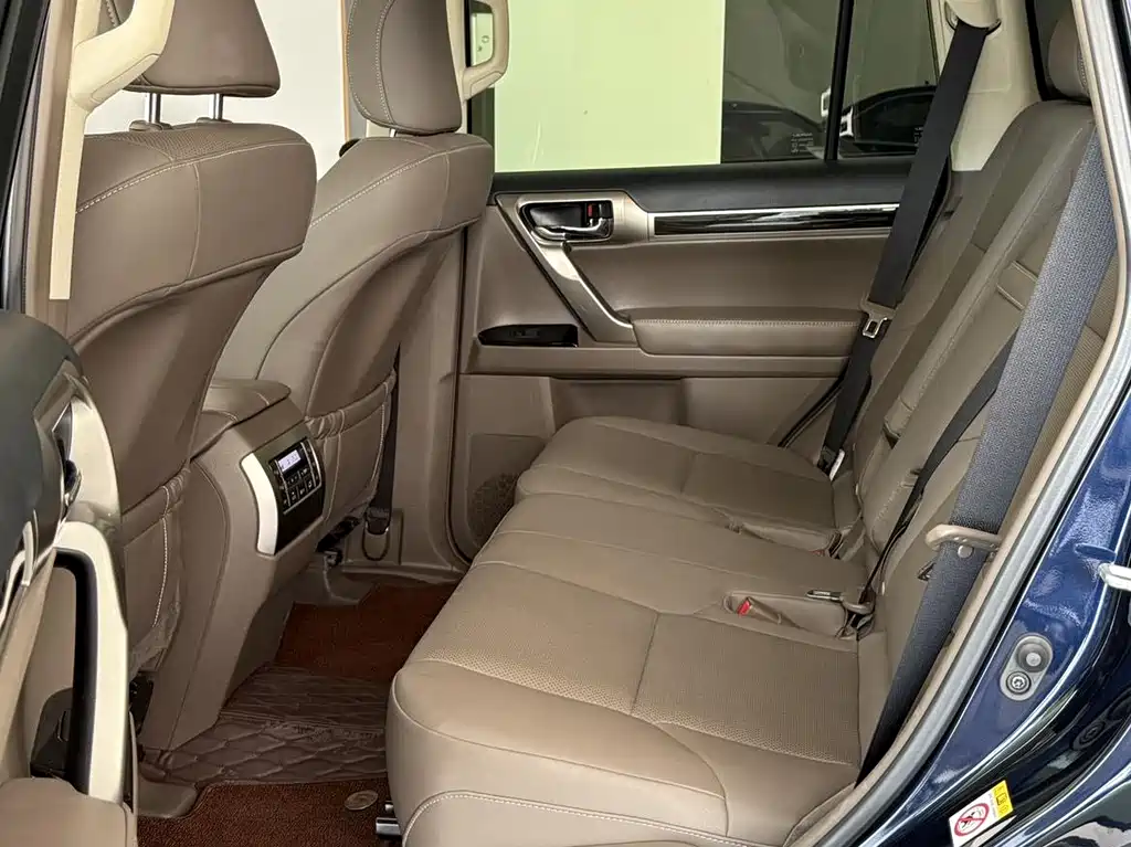 Lexus GX — миниатюра 10